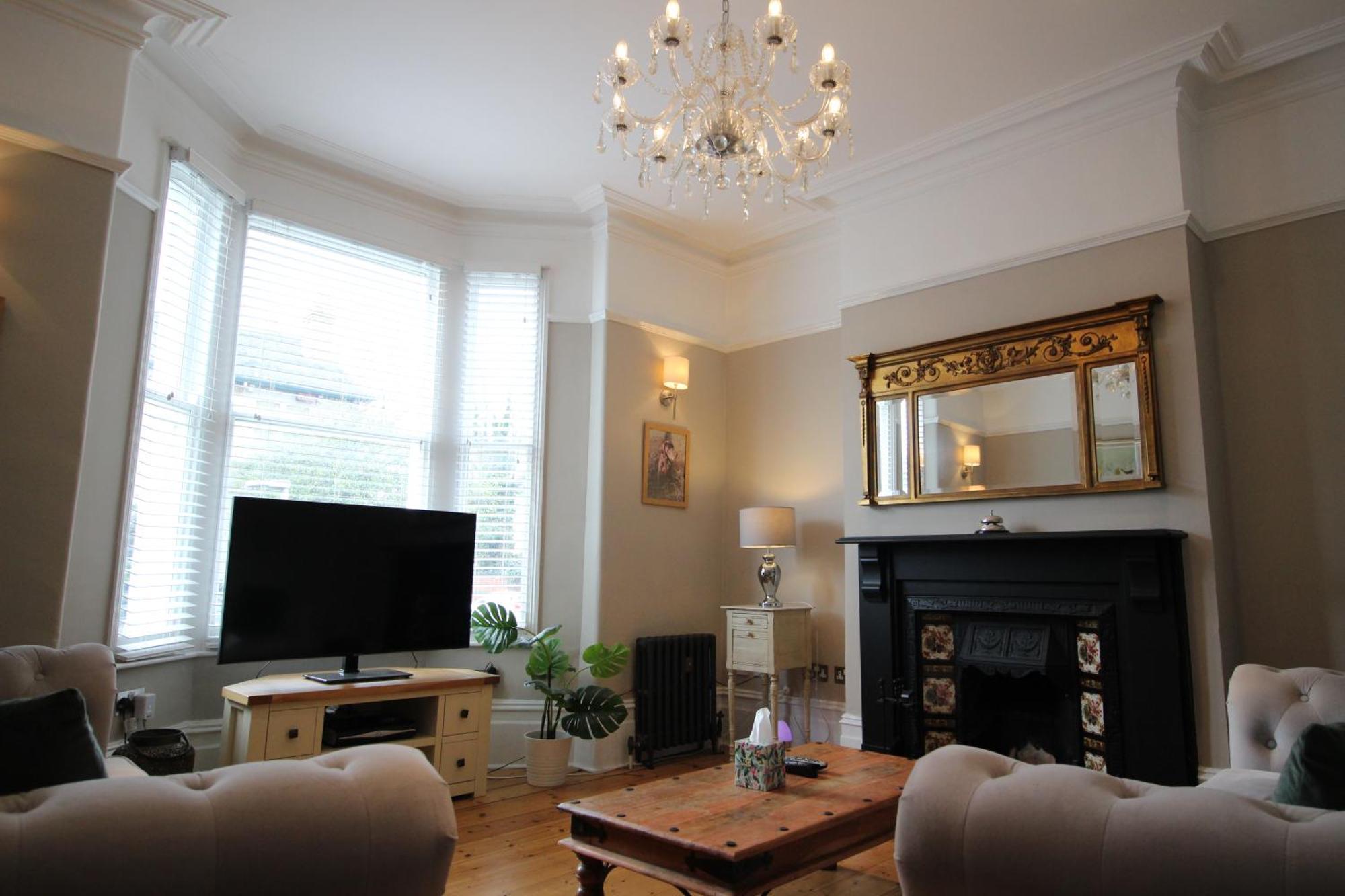 Orwell Villa Elegant Period 5 Bed Close To Town Sleeps 15 Cheltenham Ngoại thất bức ảnh